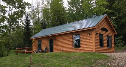 2 mökkivuokrausta lähellä Stowea, Smuggler's Notch, lumikone ja retkeilyreitit.