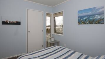 3 slaapkamers, een strijkplank/strijkijzer, wifi, beddengoed