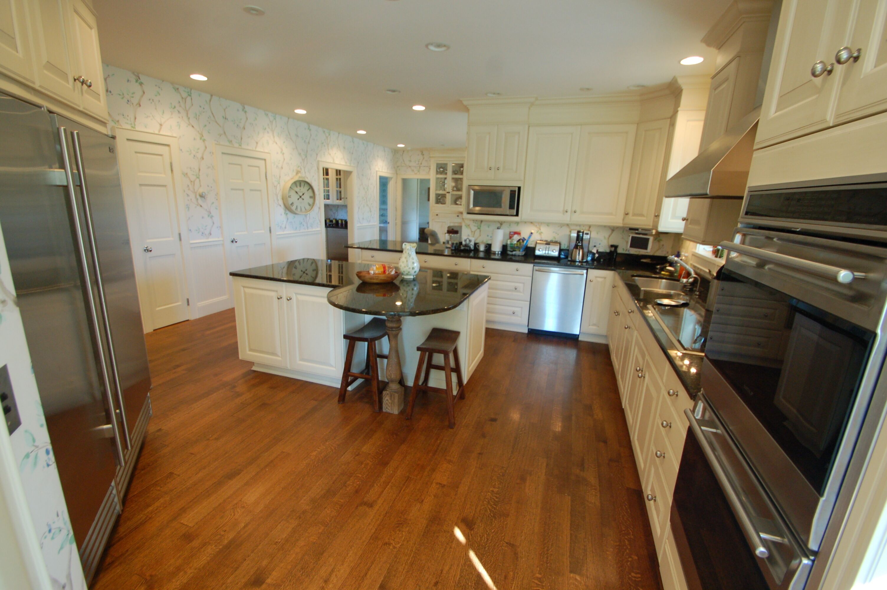 Adirondack Mountain Estate 'Lake Placid's Casa Blanca'