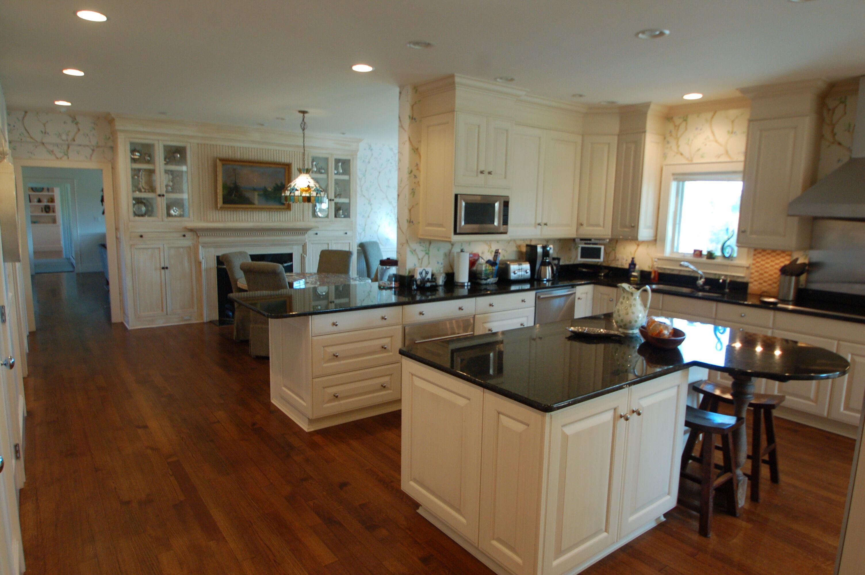 Adirondack Mountain Estate 'Lake Placid's Casa Blanca'