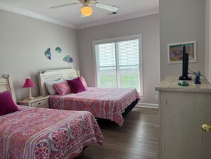 Room - Condo with AMAZING Ocean View! Labor Day Weekend is available and discounted ! (Ocean Isle Beach)