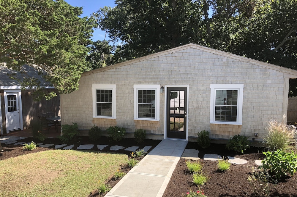 Newly renovated, near Cape Cod National Seashore Visitors Center