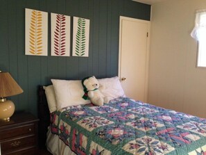 3 chambres, fer et planche à repasser, Wi-Fi gratuit, draps fournis
