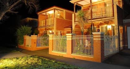 DeBeers Townhouses bendigo