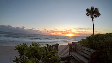 Vlak bij het strand, strandlakens