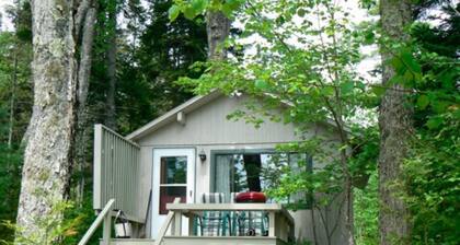 Boathouse Efficiency Waterfront -mökki lähellä Acadian kansallispuistoa