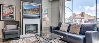 Mountain Retreat, Steps from Train Station