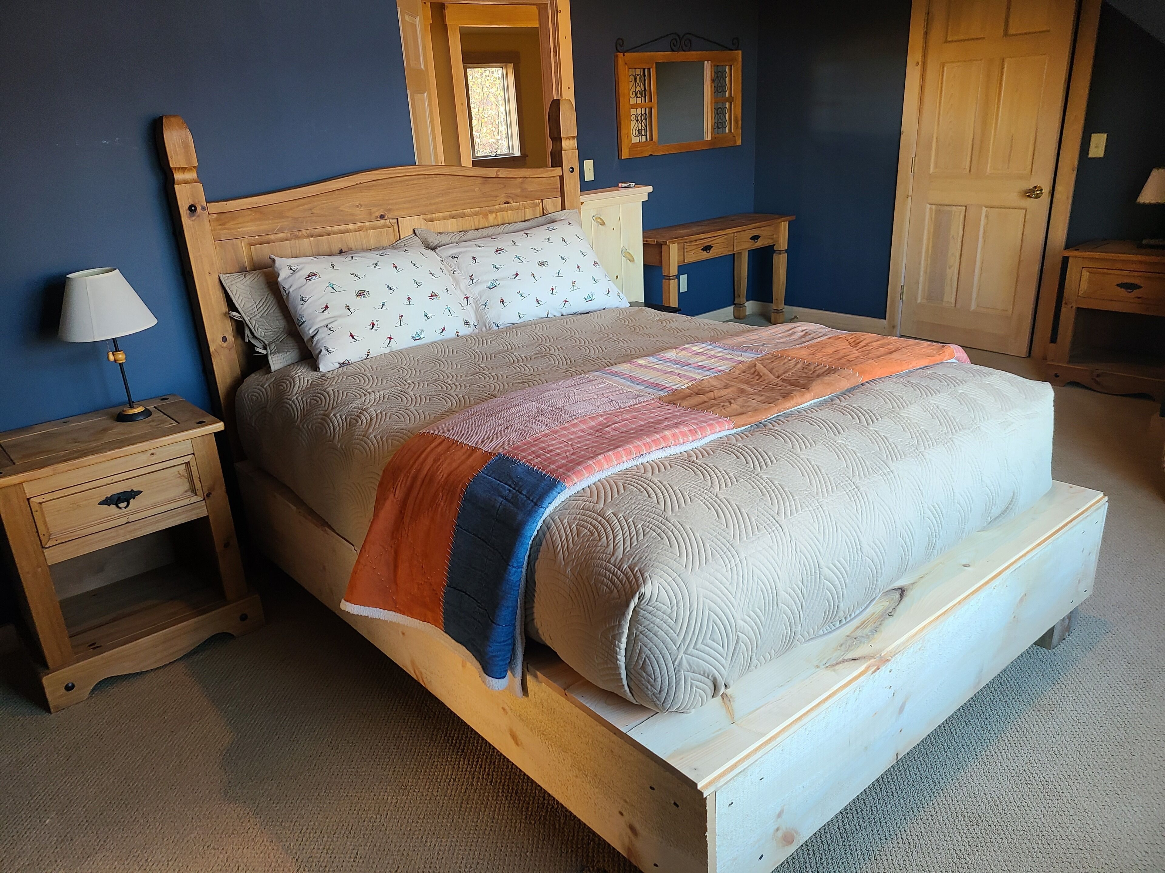 6 bedrooms, WiFi, bed sheets