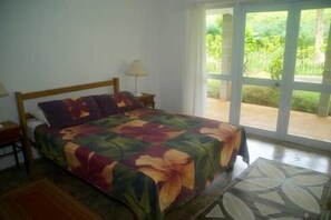 2 عدّة غرف نوم ومكواة/لوح كي وواي فاي وملاءات أسرّة