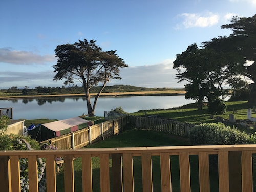 Riverfront Cottage Waipu