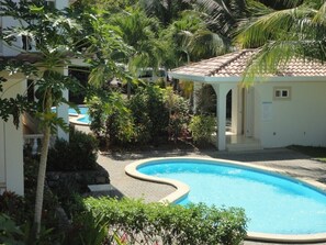 Alberca al aire libre 