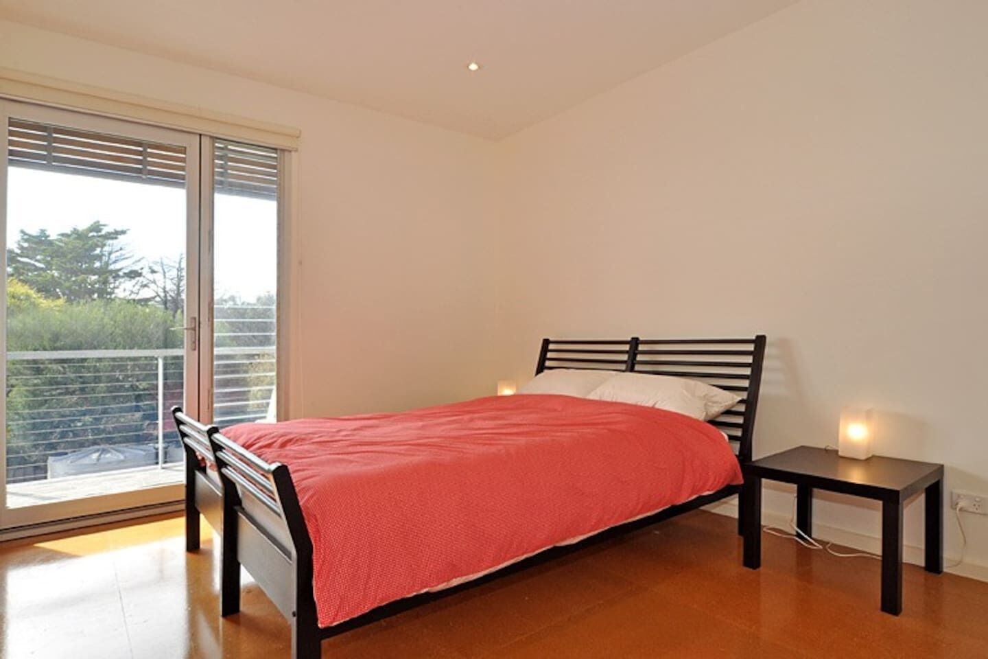 120 Seagull Hayborough Wi-Fi Beach Pet Friendly — image 7