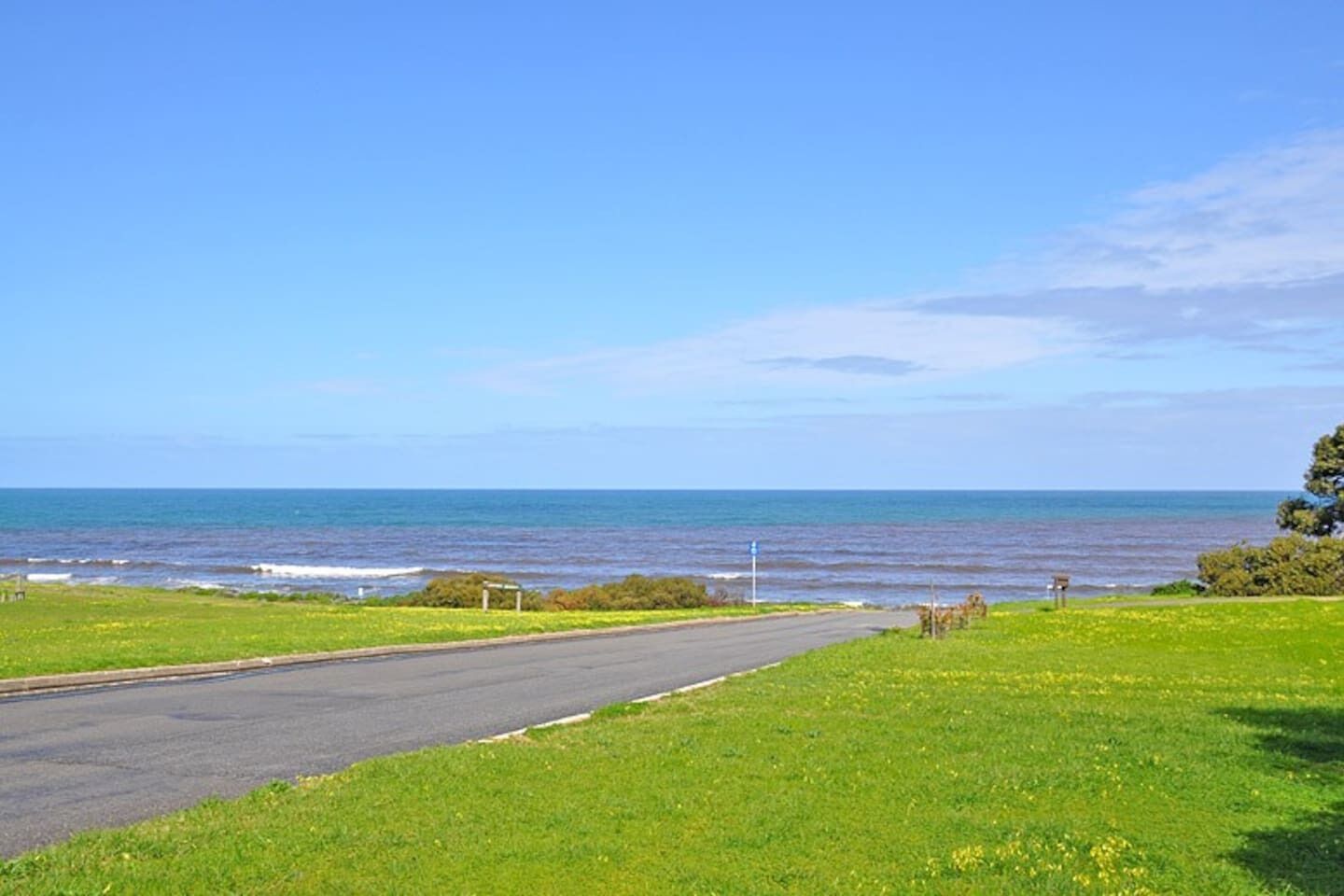 120 Seagull Hayborough Wi-Fi Beach Pet Friendly — image 19