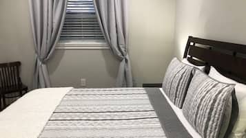 4 bedrooms, iron/ironing board, free WiFi, bed sheets