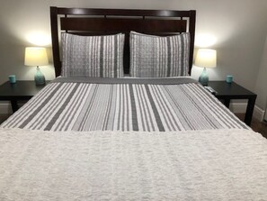 4 dormitorios, tabla de planchar con plancha, wifi gratis y ropa de cama