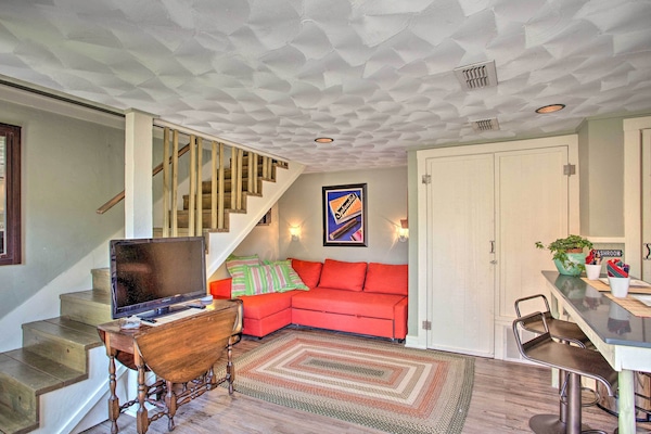 Fort Worth Vacation Rental | 1BR | 1BA | Step-Free Entry | 600 Sq Ft