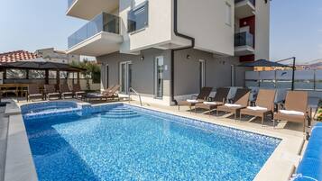 Außenpool, beheizter Pool