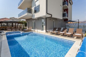 Outdoor pool, a heated pool