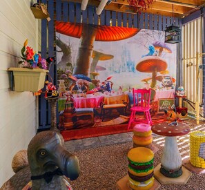 Dining - CLOUD 9 - Cliff Top Eagle Heights. Family Friendly for All Generations (Eagle Heights)