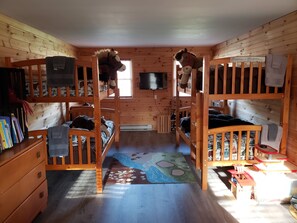4 Schlafzimmer, Bügeleisen/Bügelbrett, Reisekinderbett, WLAN