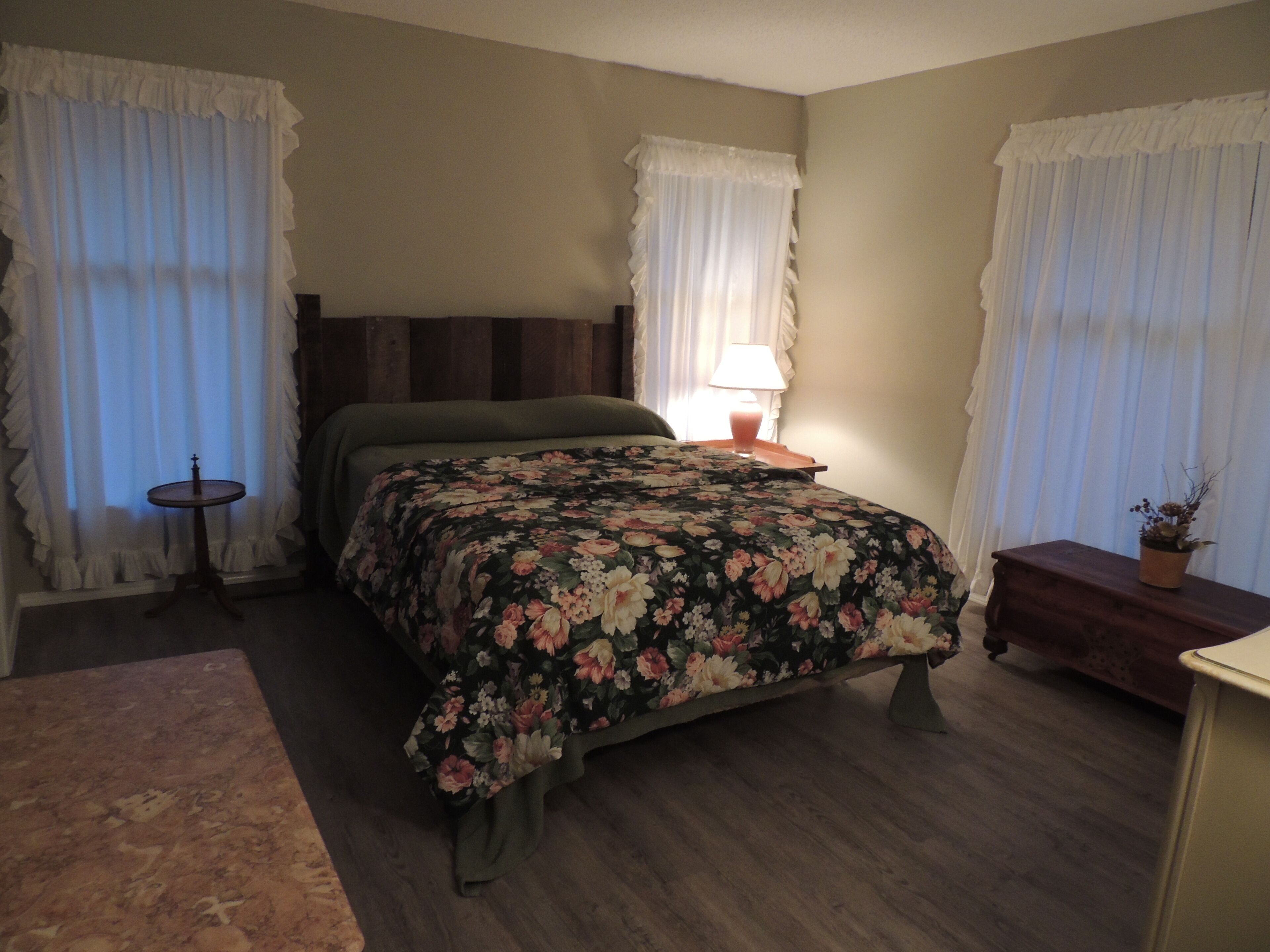 Briarwood Cabin, overlooking Lake Norfork near Mountain Home, Arkansas.