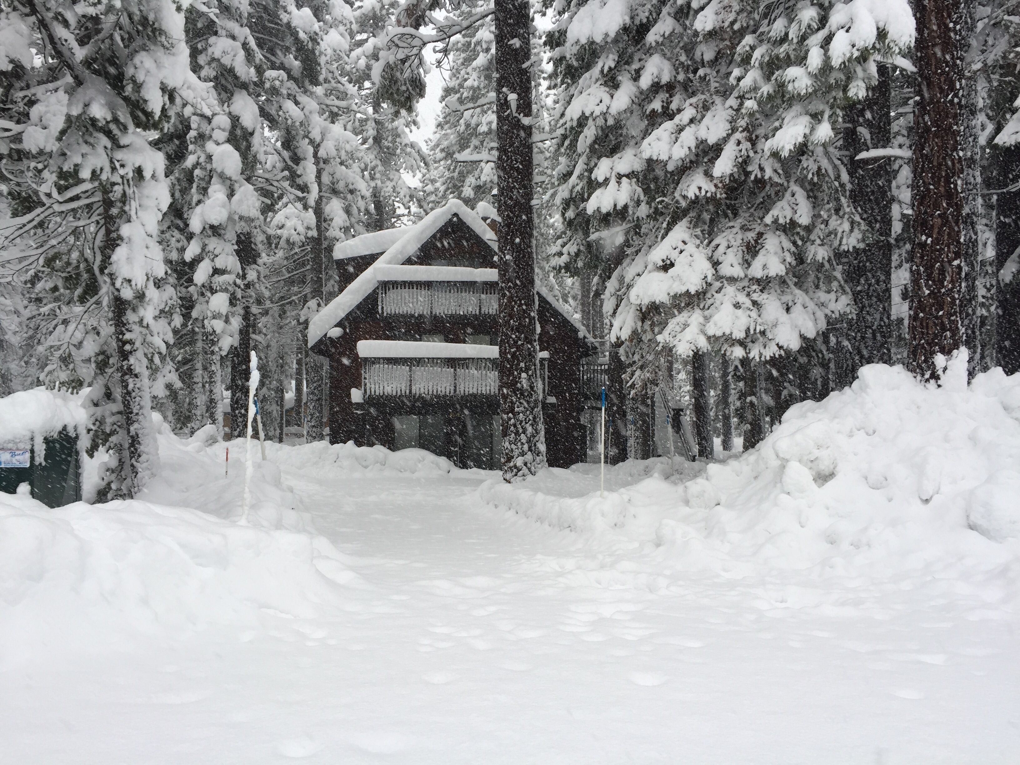 4 bedroom cabin close to Gar Woods