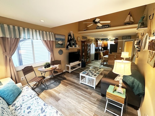 Lake Erie Beach House In Quiet Communitty.