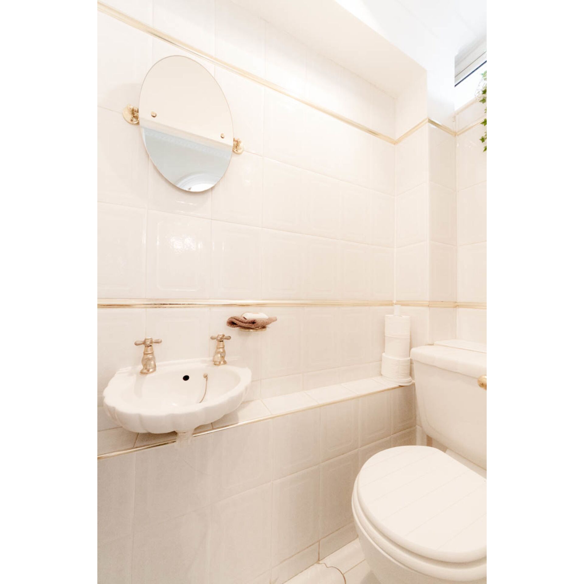 3 Bed 2.5 Bath Apart..30 Mins To City Of London