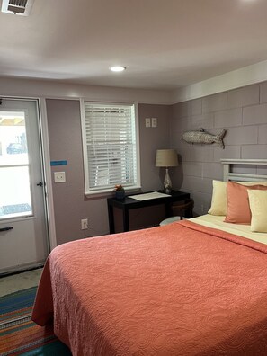 1 dormitorio, tabla de planchar con plancha, wifi y ropa de cama