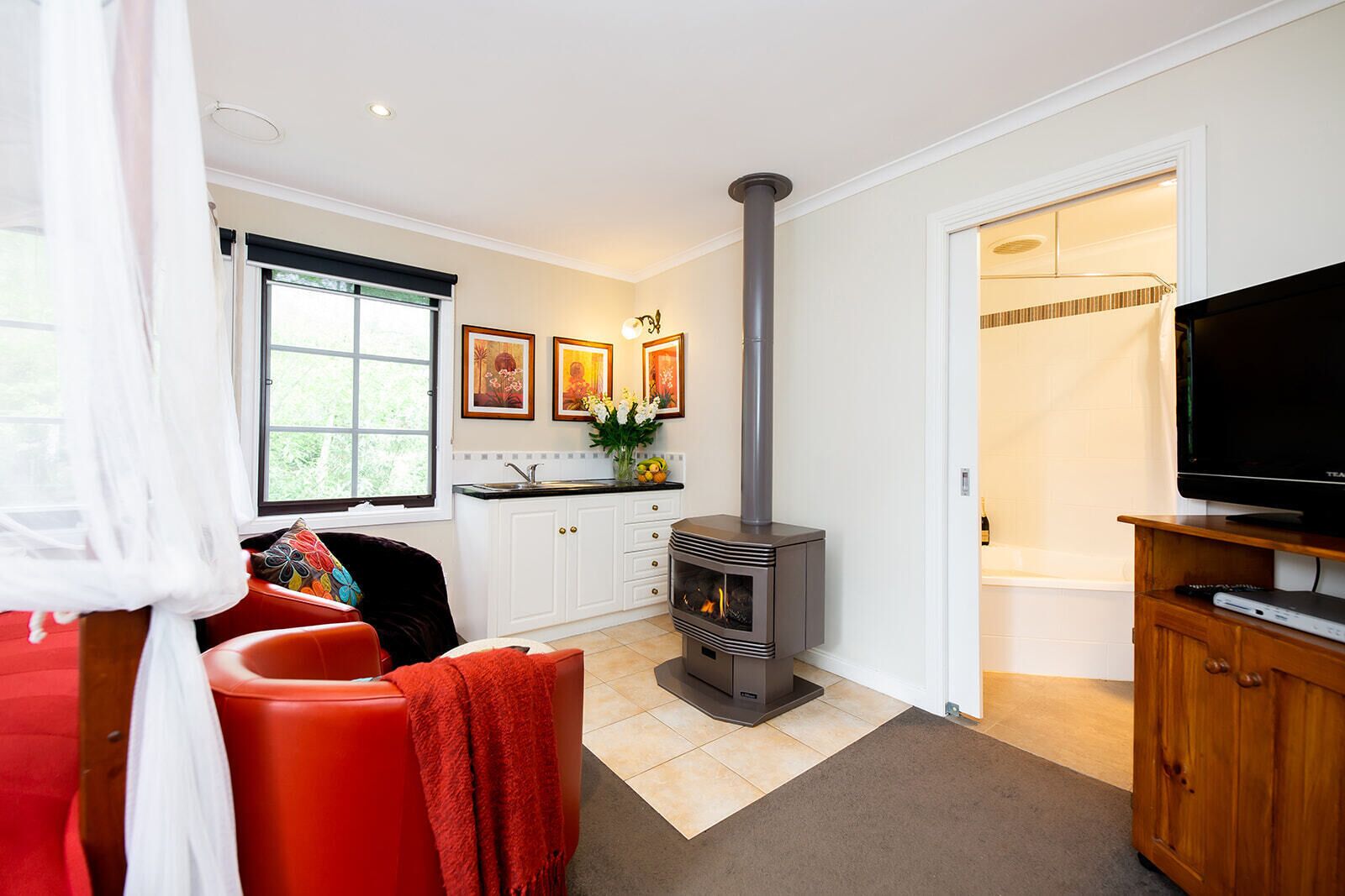 Romantic Honeymoon Getaway — image 7