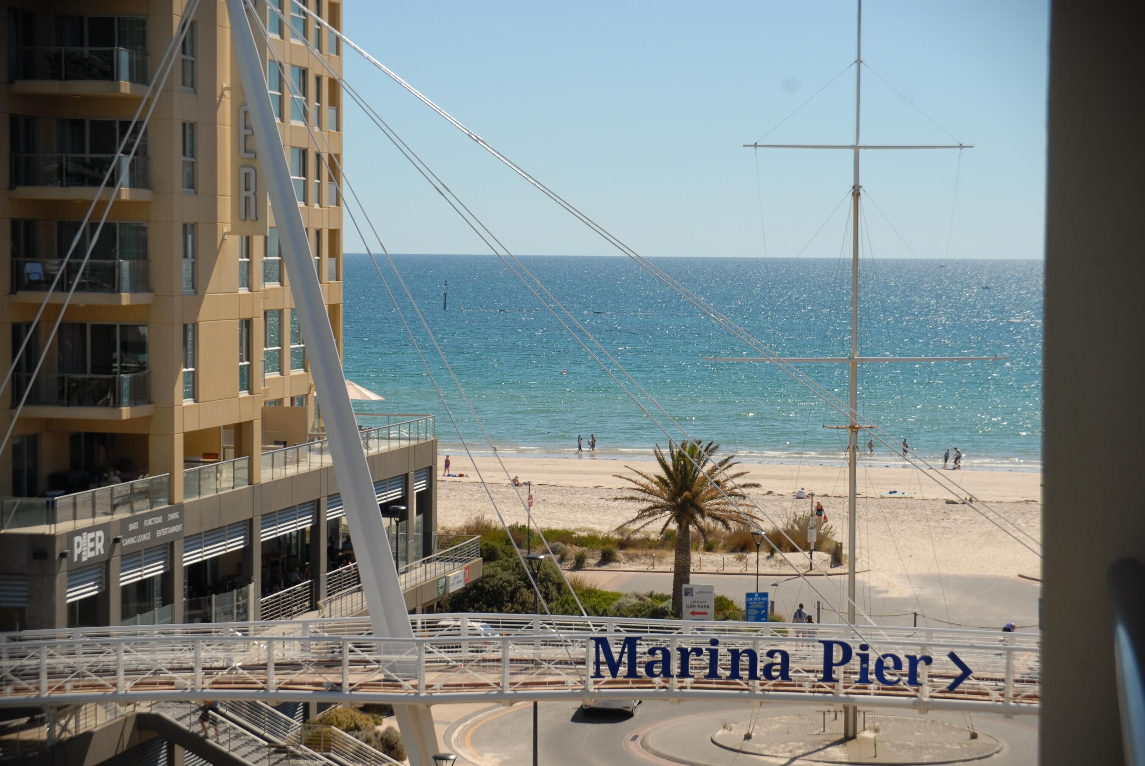 Glenelg Penthouse with BEACH & Park views -wifi parking  — image 12