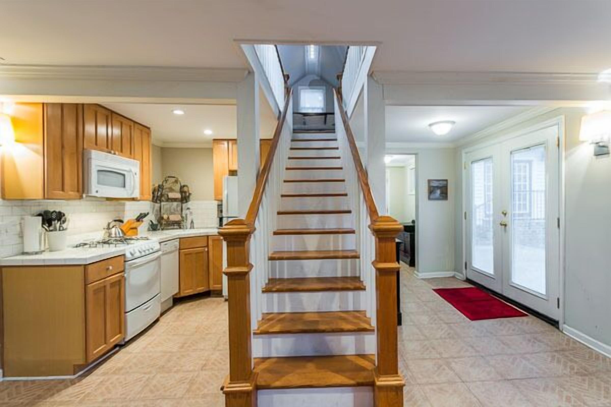 Elegant Southern Cottage/Downtown Pied-a-Terre near Island Beaches