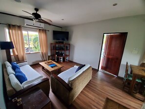 2 bedrooms, free WiFi - Private Oceanview Bungalow #9 (Playa Hermosa)