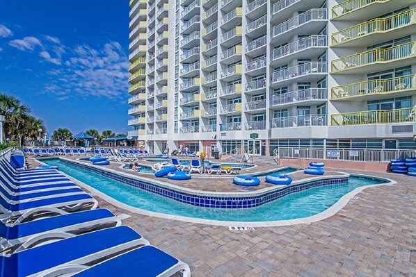 Sisäuima-allas, ulkouima-allas