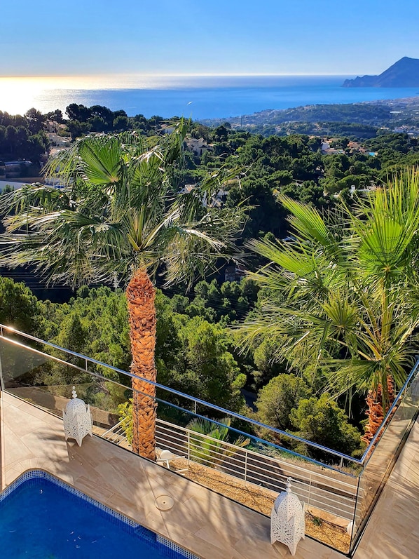 View down from roof terrace 