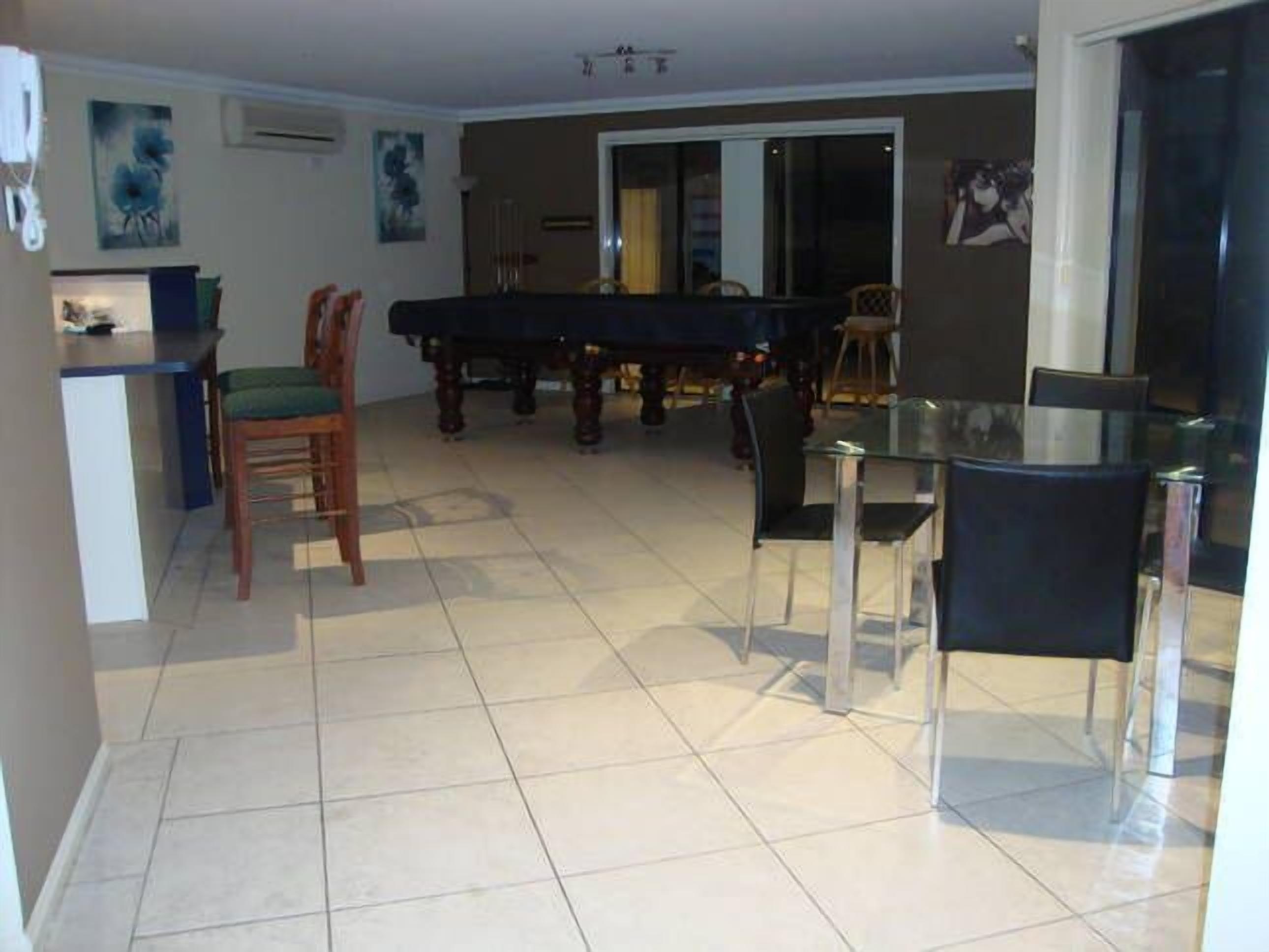 Kooroora House -Spa Bath-Pool- Billard Table — image 3