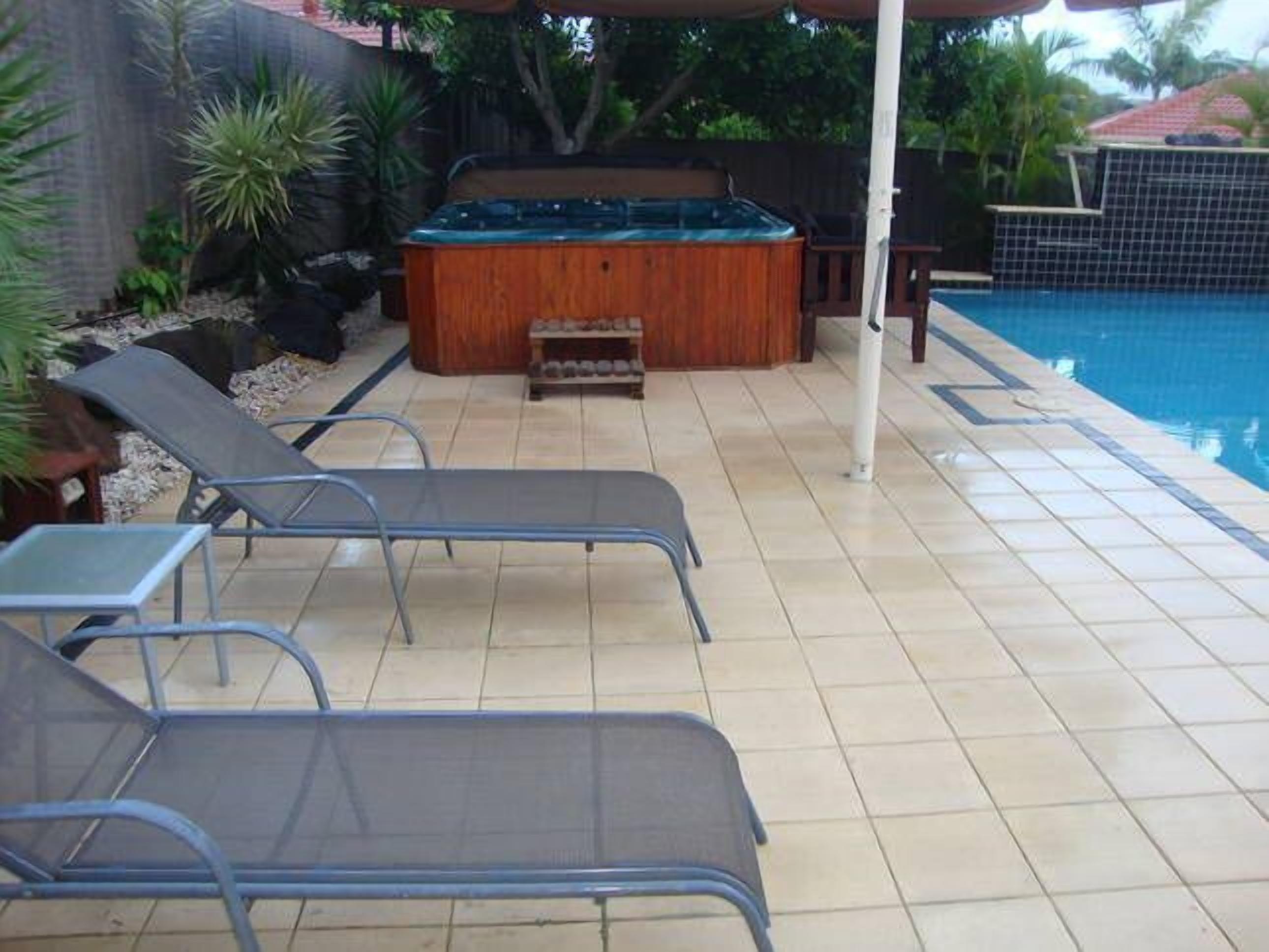 Kooroora House -Spa Bath-Pool- Billard Table — image 11