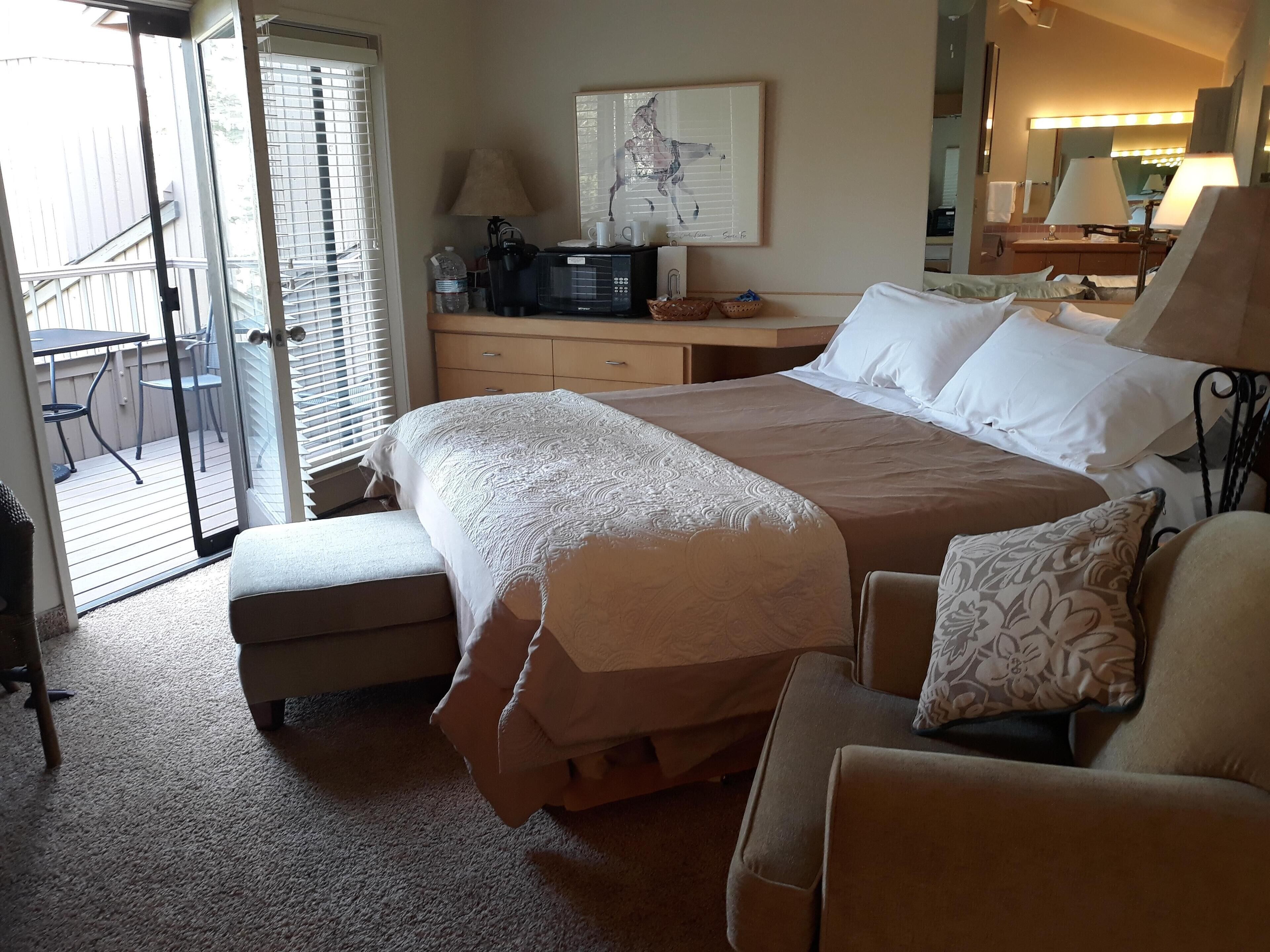 UPSTAIRS MASTER SUITE ON THE 6TH GREEN