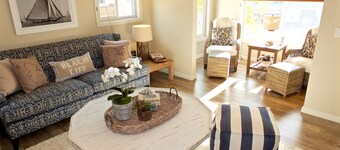 Adorable Naples Island Retreat