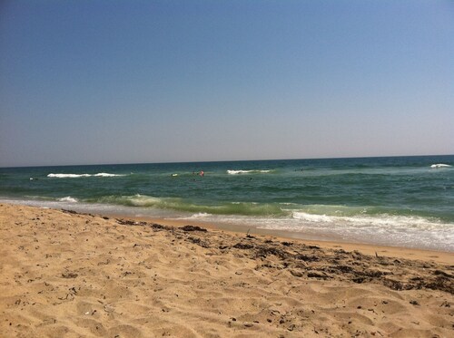 Katama House w/Guest House w/AC South Beach heated pool. 
Summer weeks avail. 
