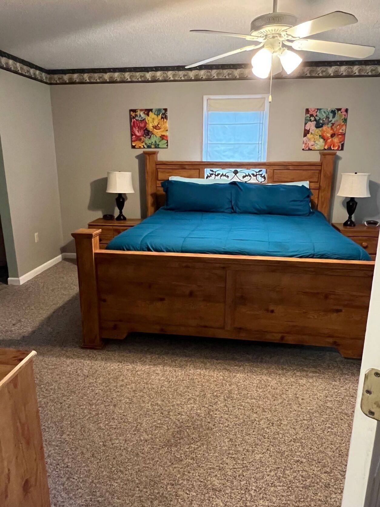 UPGRADES; POOL TABLE; PET FRIENDLY; QUIET; LARGE FAMLY HOME; MIDDLE OF MOUNTAIN