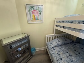 4 bedrooms, iron/ironing board, travel cot, free WiFi