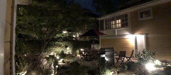 'De Mar House'- Historic Victorian Residence "Stroll Downtown Napa!"