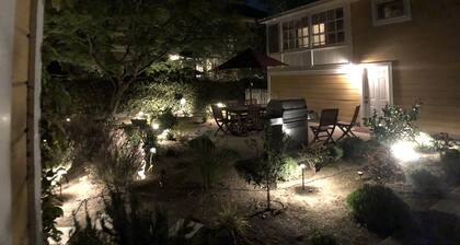 'De Mar House'- Historic Victorian Residence "Stroll Downtown Napa!"