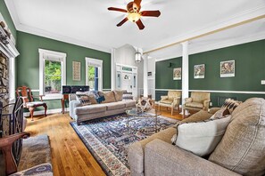 Smart TV, fireplace, video games, DVD player