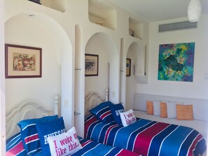 3 chambres, fer et planche à repasser, lit parapluie, Wi-Fi gratuit