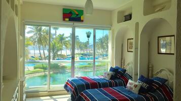 3 bedrooms, iron/ironing board, travel cot, free WiFi