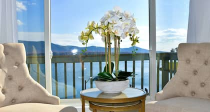 Vistas al lago y la montaña, playa, kayaks, wifi, piscina, ropa de cama / toallas incluidas