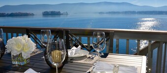 Järvelle ja vuorille, ranta, kajakkeja, wifi, uima-allas, liinavaatteet / kylpypyyhkeet sisältyvät hintaan