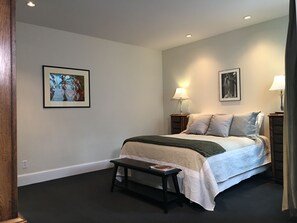 5 Schlafzimmer, Bügeleisen/Bügelbrett, kostenloses WLAN, Bettwäsche